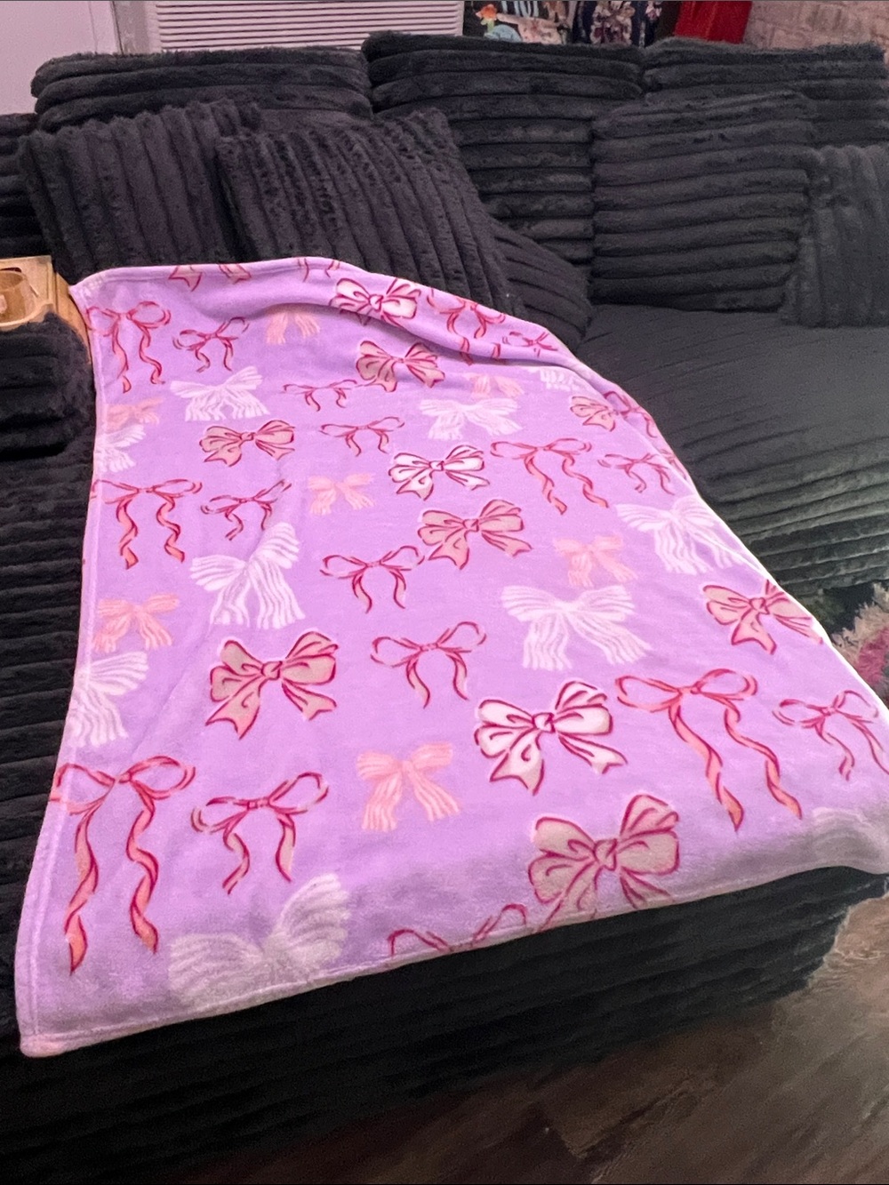 Bow Throw Blanket